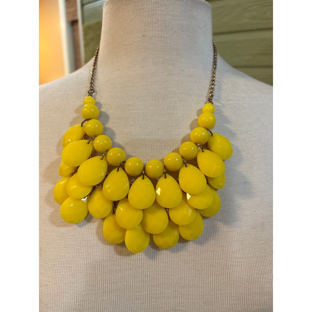Yellow Statement Bib Necklace Teardrop Bead Cluster Gold Tone Chain